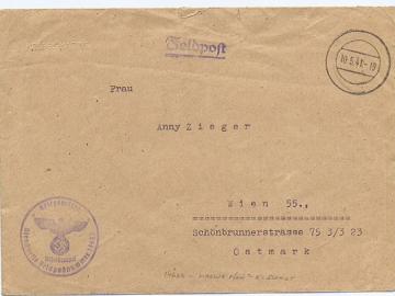 Kriegsmarine, FP-Bf.mit stummen Stpl.10.5.41 nach Wien. Mit Inhalt (maschinengeschriebener Brief). Umschlag mit Prägedruck 'Kriegsmarine'